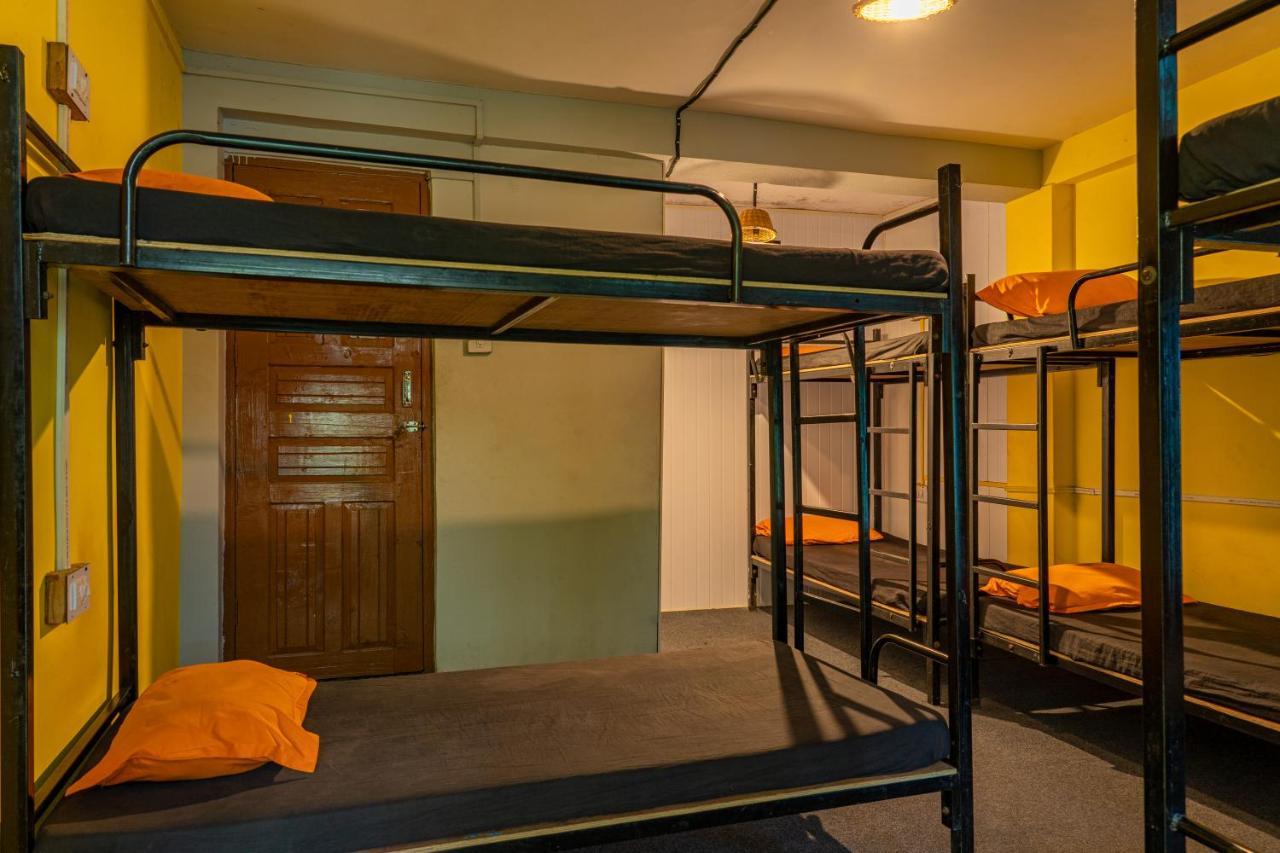 Whoopers Hostel Tosh Zewnętrze zdjęcie
