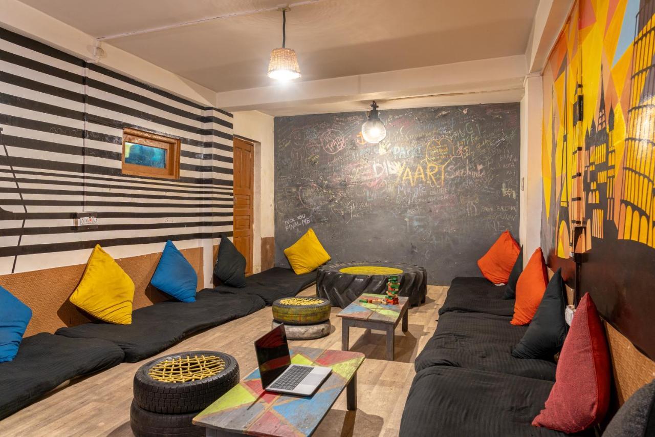 Whoopers Hostel Tosh Zewnętrze zdjęcie